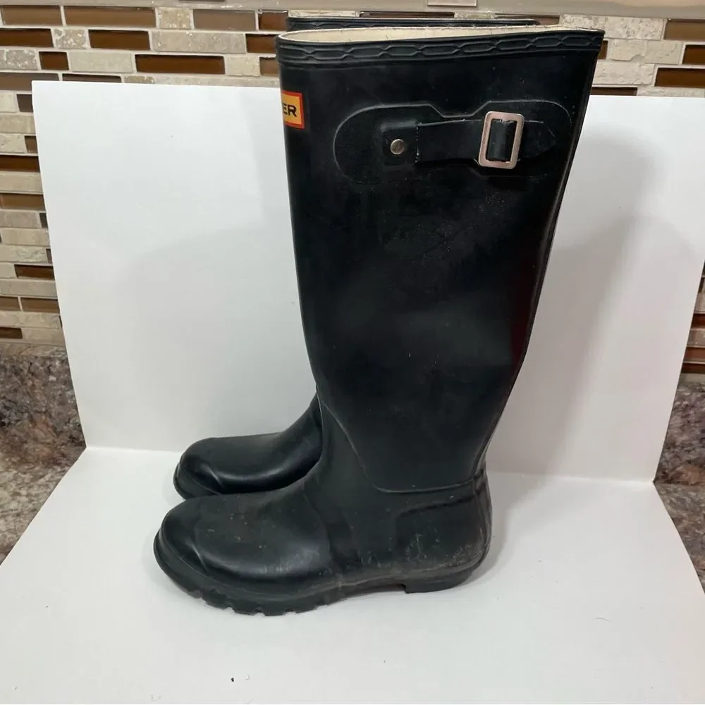 Hunter Black Classic Tall Rain Boots